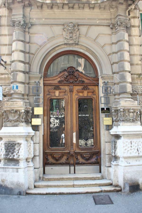 Cozy Apartment In Center Of Rijeka Exterior foto